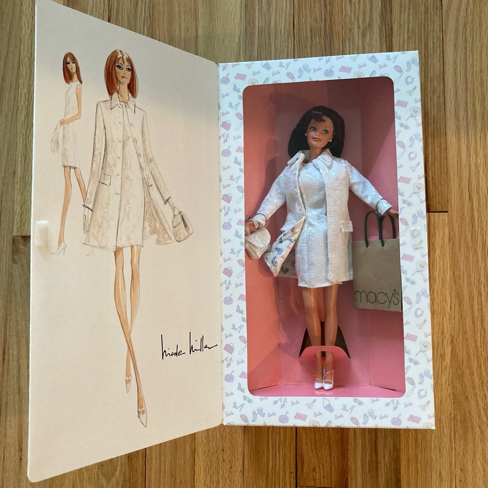 Vintage Barbie City Shopper Nicole Miller Macy’s Special Ed 1996